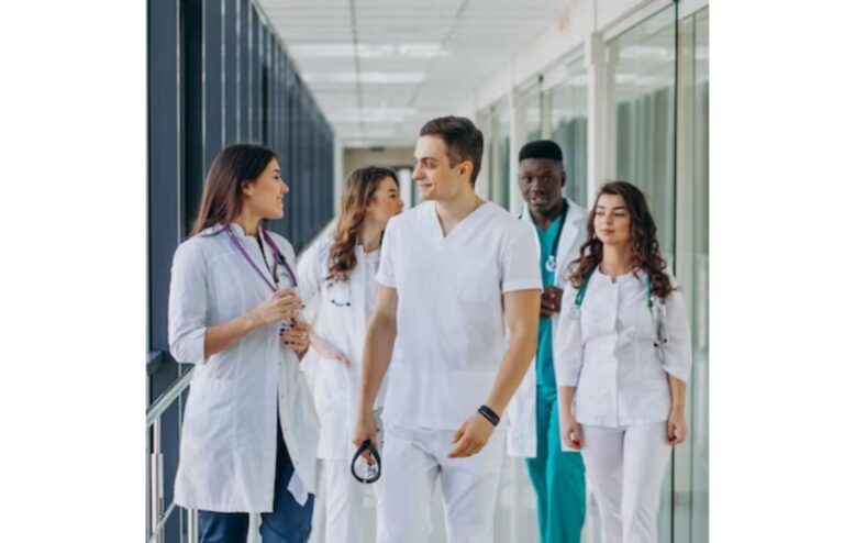 How to Choose the Best Paramedical Institute in India