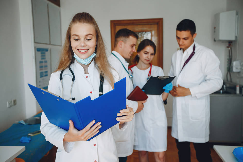 Learn-Train-and-Succeed Paramedical Pathways with Diagnopein