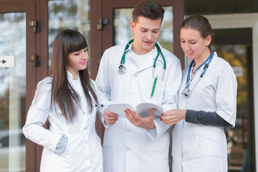 Which Paramedical Course is Best Top Courses, Career Guide